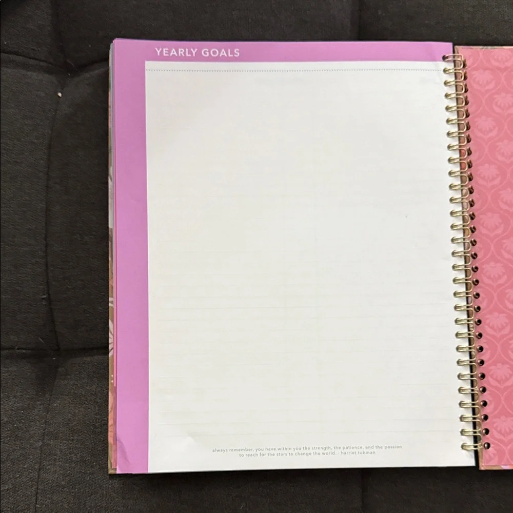 Clementine Floral 8.5 x 11” 2026 Planner